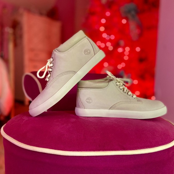 NWOT Timberland Taupe Chukka Leather Lace-Up Ankle Boots Women’s 6 - Picture 3 of 7